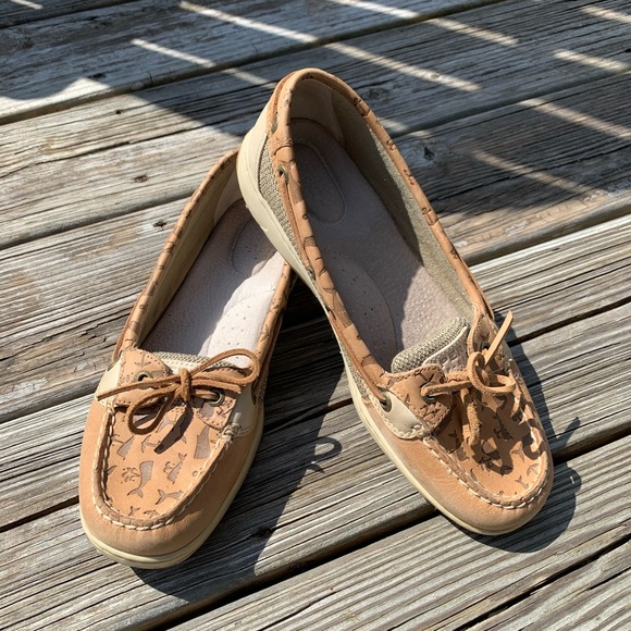 Sperry Shoes - Sperry whale print shoes